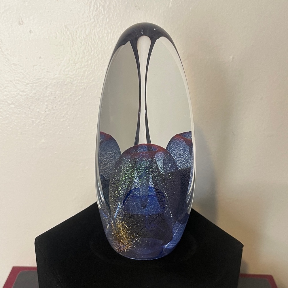Pa Art Ed Kachurik 3 Panel Triangular Vintage Art Glass Paperweight 1995